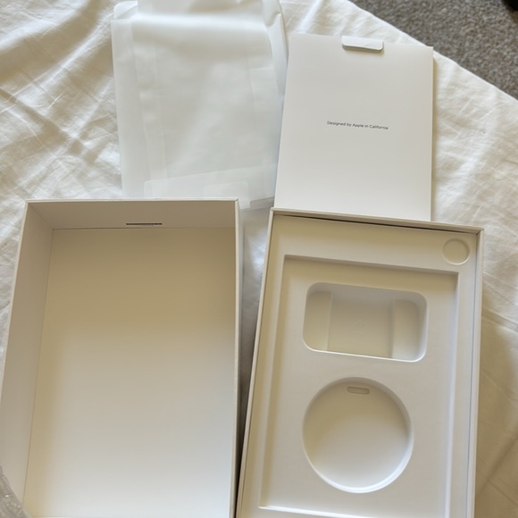 Apple  Ipad Mini Box 6th generation 64kb - Picture 4 of 6